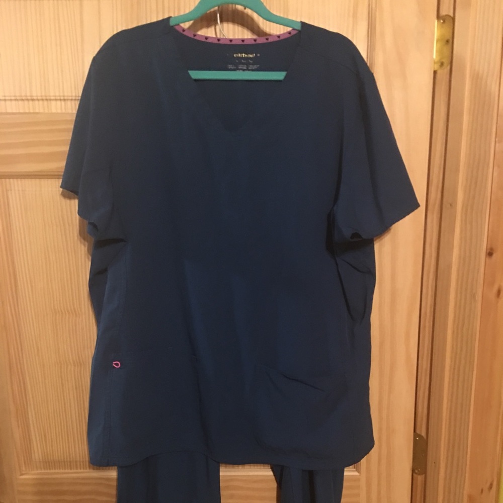 Heart and soul teal scrub set